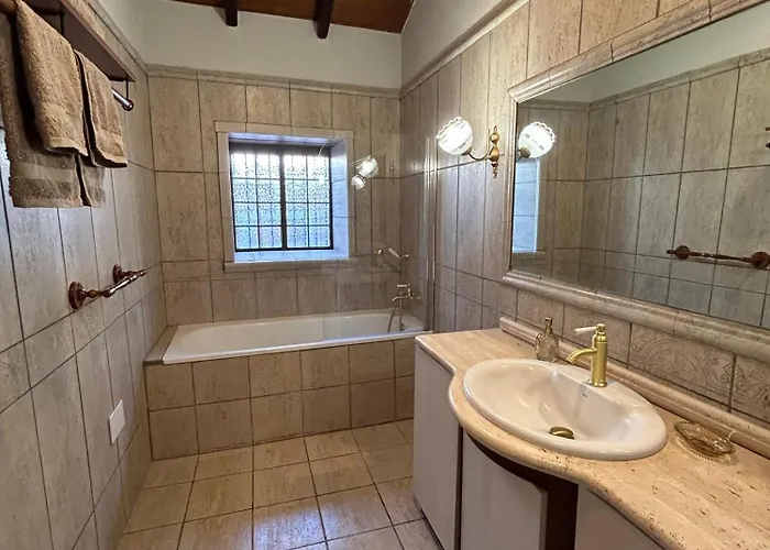 La Centinela# Luxury Villa *